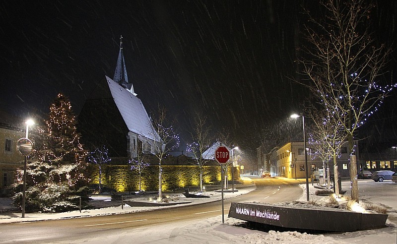 weihnachtlicher Marktplatz